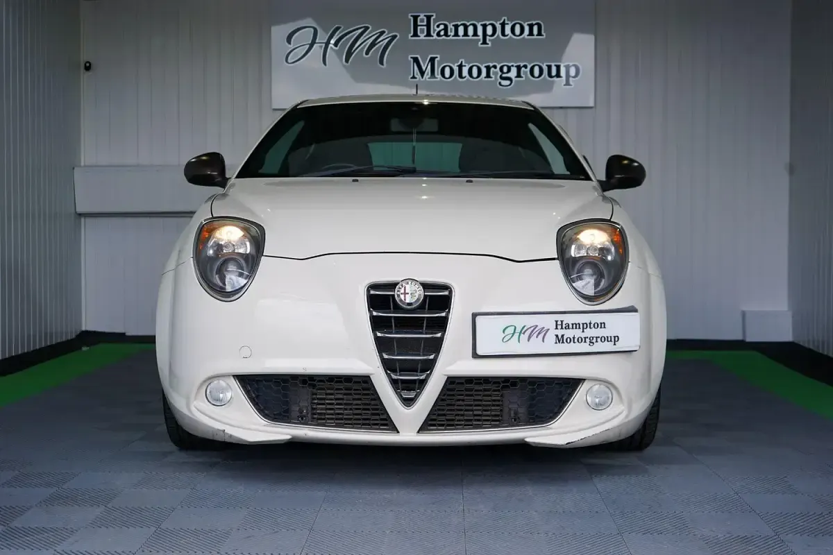 Used Alfa Romeo MiTo 2015 White Hatchback