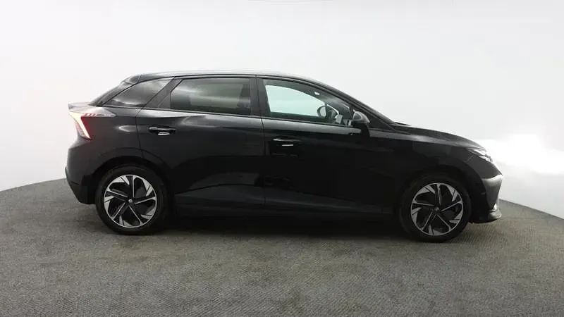 Used MG MG4 EV SE 2022 Black Hatchback