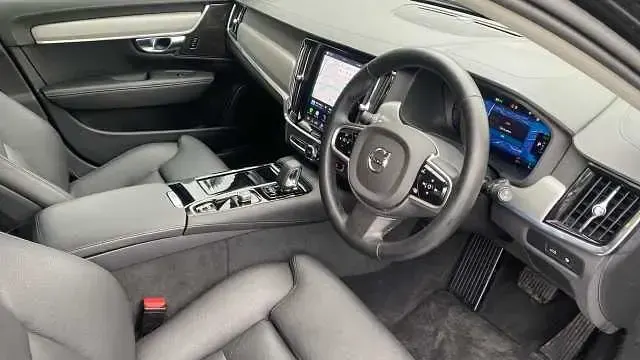 Used Volvo V90 Plus 345 HP (253 kW) 2025 Black Estate