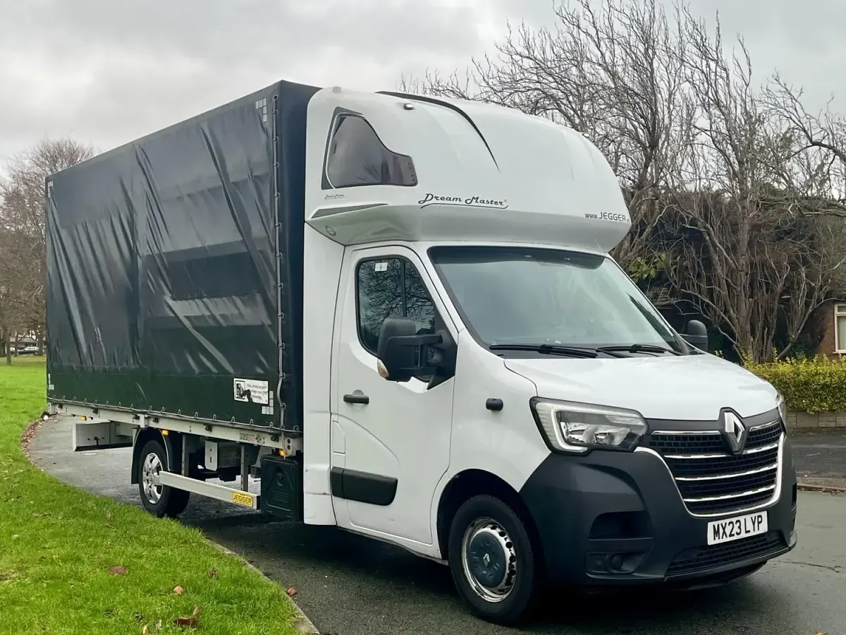 Used Renault Master 2024 White MPV