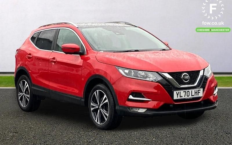 Used Nissan Qashqai N-Connecta 158 HP (116 kW) 2021 Red SUV