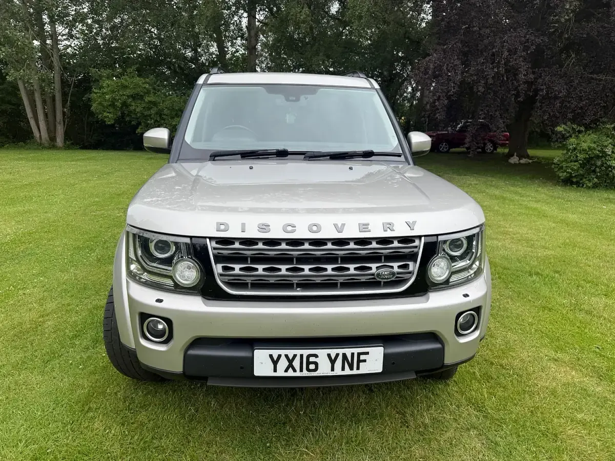 Used Land Rover Discovery SE 2016 Gold SUV