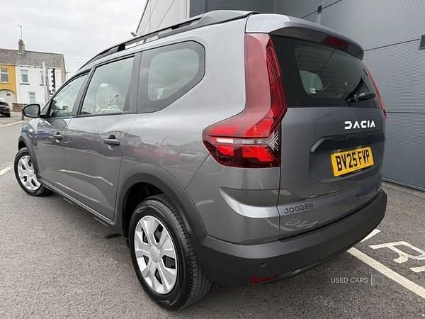 Used Dacia Jogger Essentiel 110 HP (80 kW) 2025 Grey MPV