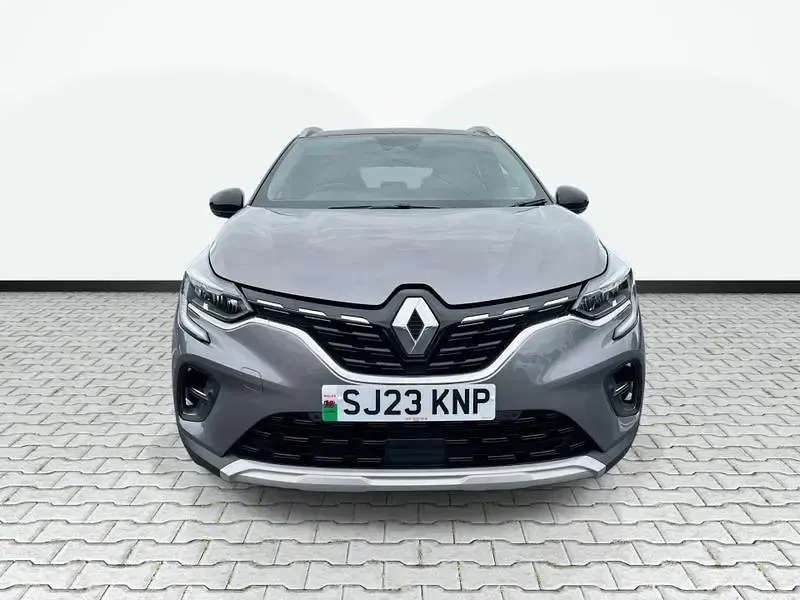 Used Renault Captur Techno 90 HP (66 kW) 2023 Grey/black SUV