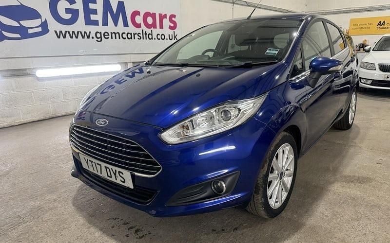 Usado Ford Fiesta Titanium 101 HP (74 kW) 2017 Azul Citadino
