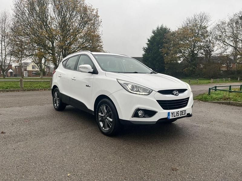 White Used 2015 Hyundai ix35 SE SUV | £4,195 (Fair price) - Image 1/4