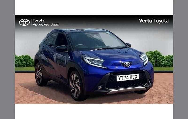 Used Toyota Aygo X 72 HP (52 kW) 2024 Blue SUV