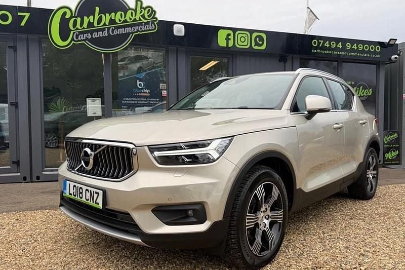 Gold Used 2018 Volvo XC40 Inscription SUV | £17,995 (Fair price) - Image 1/1