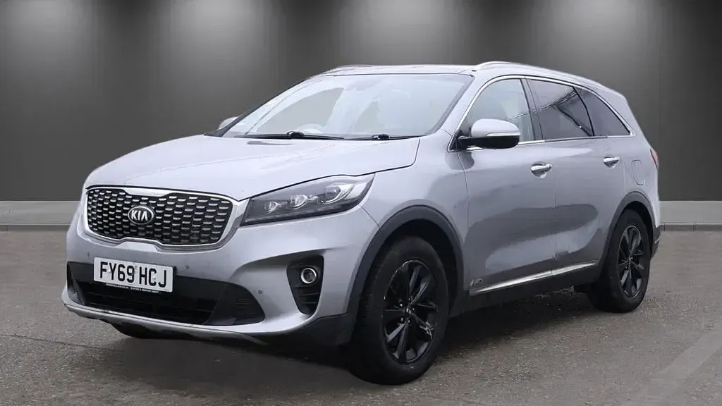 Used Kia Sorento 200 HP (147 kW) 2019 Grey SUV