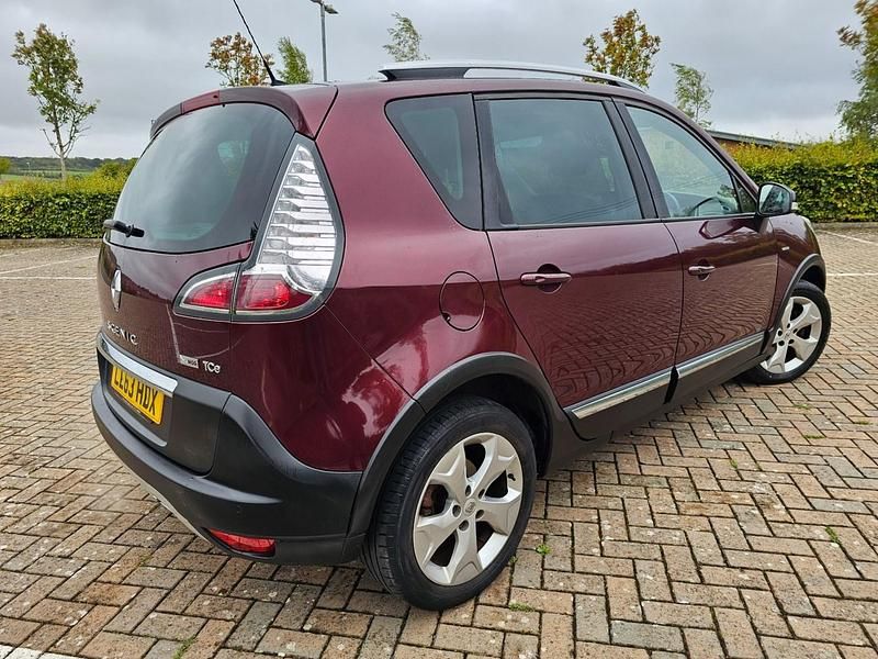 Używany Renault Scénic III Bose Edition 2013 Czerwony Minivan