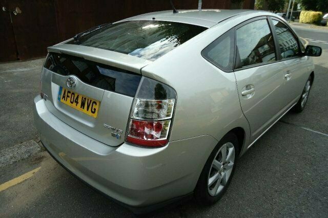 Used 2004 Toyota Prius Hatchback | £3,590 (A bit pricey) - Image 1/4