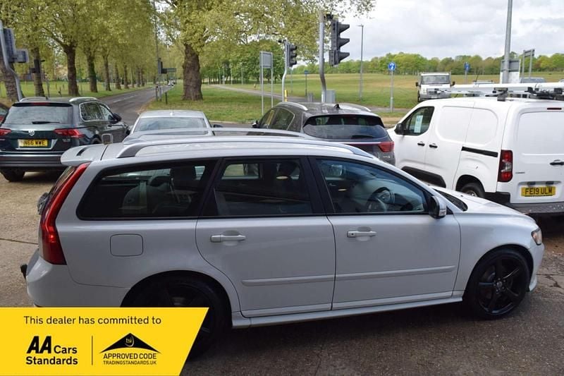 Used Volvo V50 R-Design 2012 White Estate