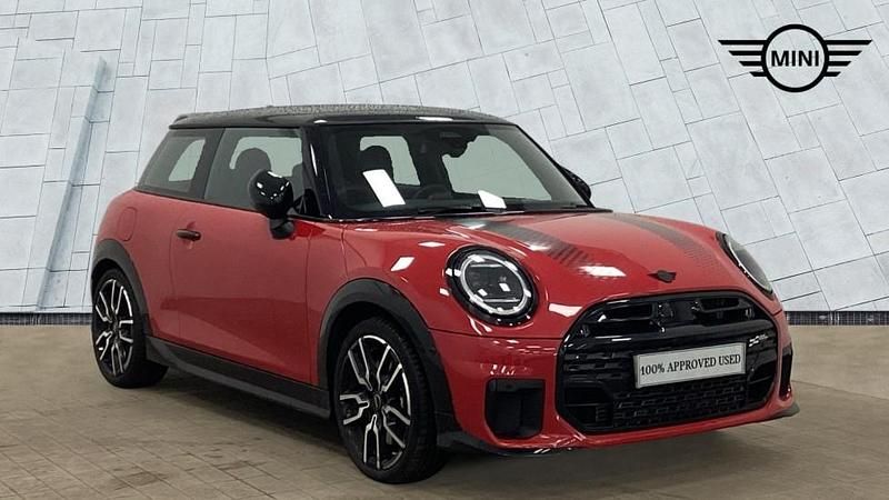 Used Mini Cooper Hatch 113 kW (154 HP) 2025 Red Hatchback