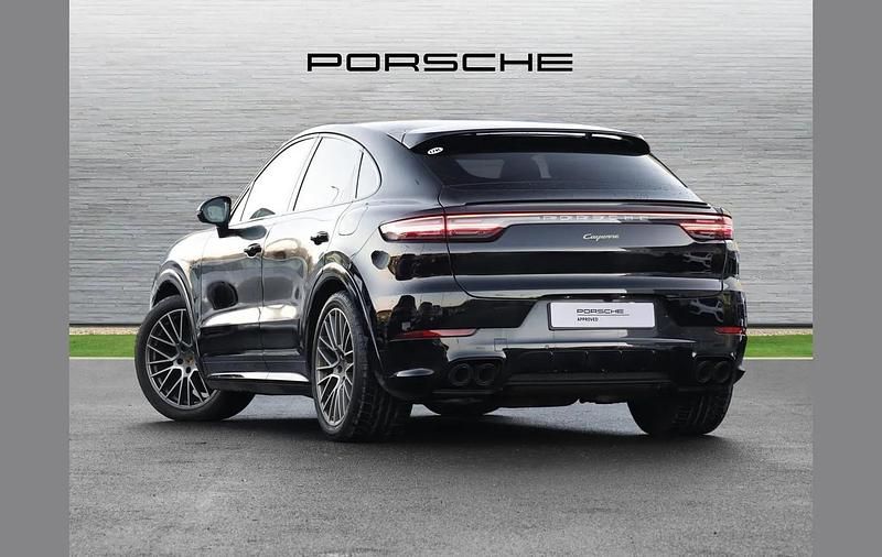 Used Porsche Cayenne Platinum Edition 456 HP (335 kW) 2023 Black SUV