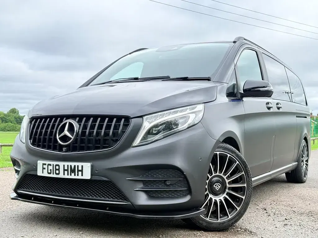 Used Mercedes V250 AMG line 2018 Black MPV