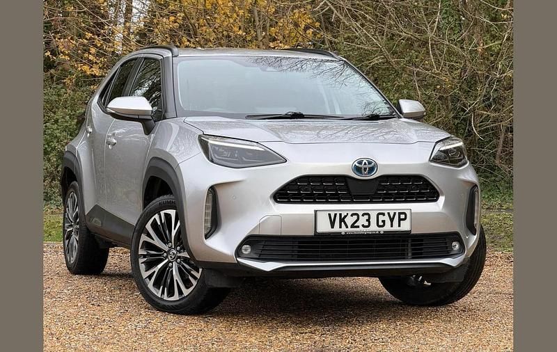 Silver Used 2023 Toyota Yaris Cross SUV | £21,605 (A bit pricey) - Image 1/4