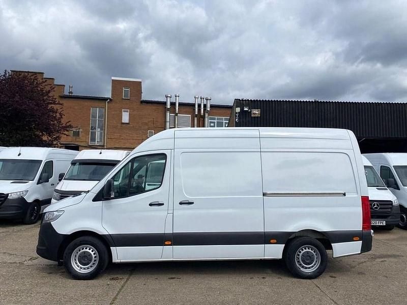 Used Mercedes Sprinter 161 HP (118 kW) 2019 White Van