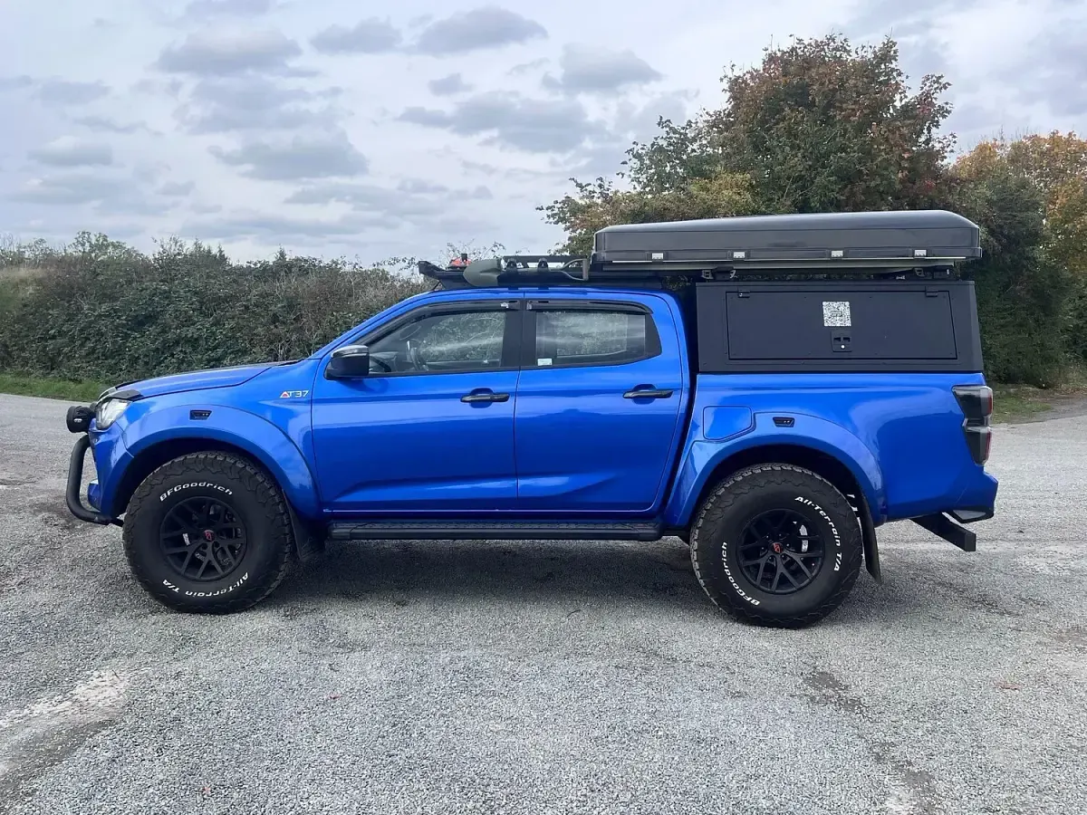 Used Isuzu D-Max 2024 Blue Pickup