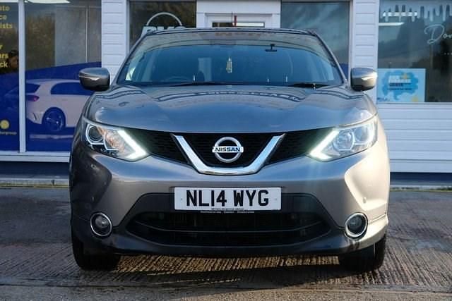 Used Nissan Qashqai Acenta Premium 113 HP (83 kW) 2014 Grey SUV