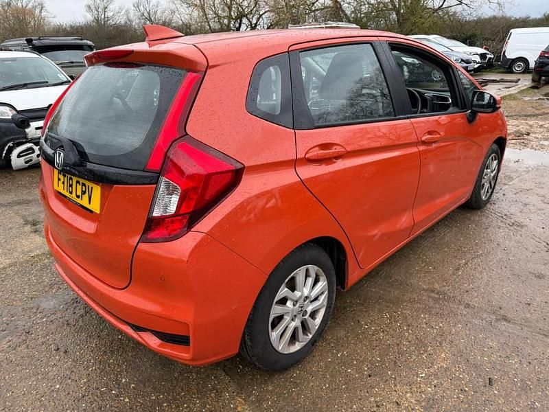 Used Honda Jazz SE 102 HP (75 kW) 2018 Orange Hatchback
