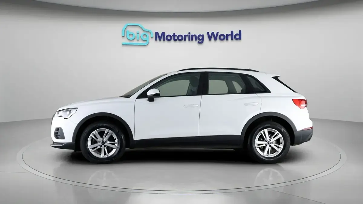 Used Audi Q3 150 HP (110 kW) 2023 White SUV