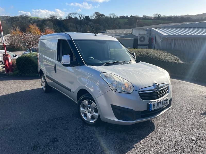 Silver Used 2017 Vauxhall Combo Sportive Van | £5,695 (A bit pricey) - Image 1/4