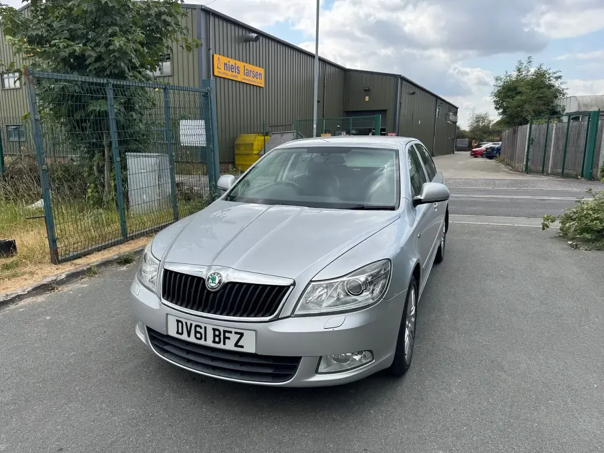 Used Skoda Octavia 177 HP (130 kW) 2011 Silver Hatchback
