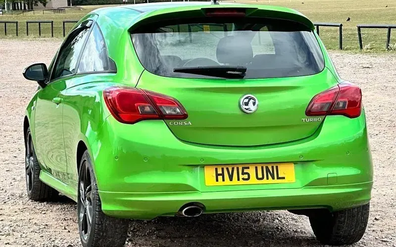 Used Vauxhall Corsa Edition 101 HP (74 kW) 2015 Green Hatchback