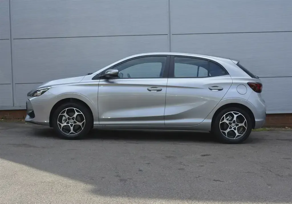 New MG MG3 SE 194 HP (142 kW) 2025 Silver Hatchback