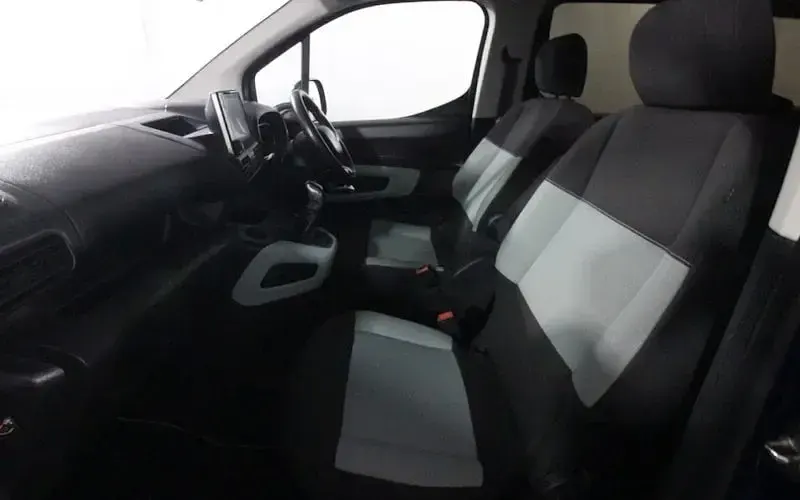 Used Citroën Berlingo Flair 102 HP (75 kW) 2020 Blue MPV