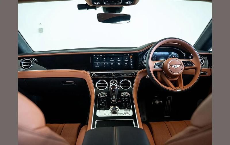 Used Bentley Continental 670 HP (492 kW) 2025 Grey Coupe