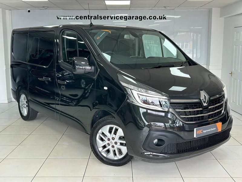 Black Used 2020 Renault Trafic MPV | £20,995 (Fair price) - Image 1/3