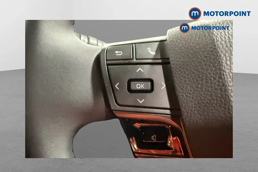 Usado Toyota C-HR 140 HP (102 kW) 2025 SUV