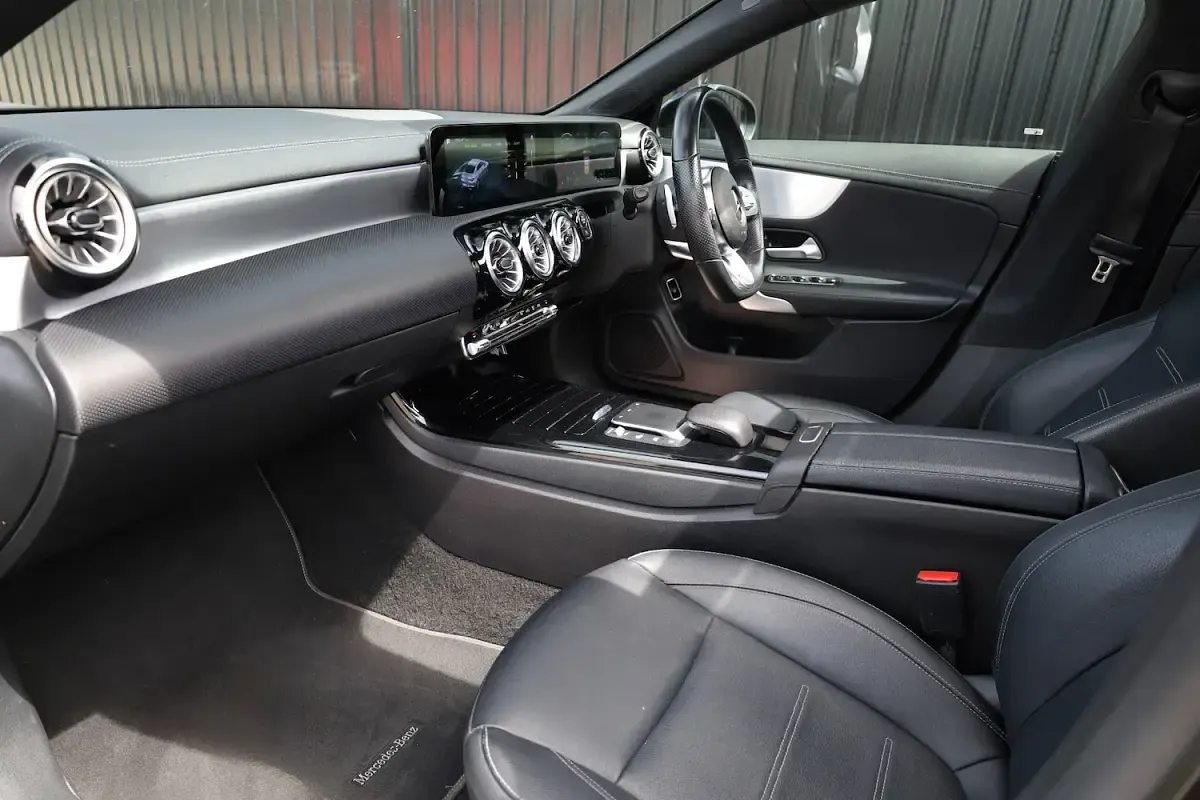 Used Mercedes CLA220 AMG Line Premium Plus 190 HP (139 kW) 2021 Black Coupe
