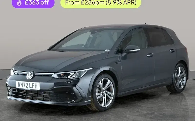 Second-hand VW Golf VIII R-line 150 CP (110 kW) 2024 Hatchback