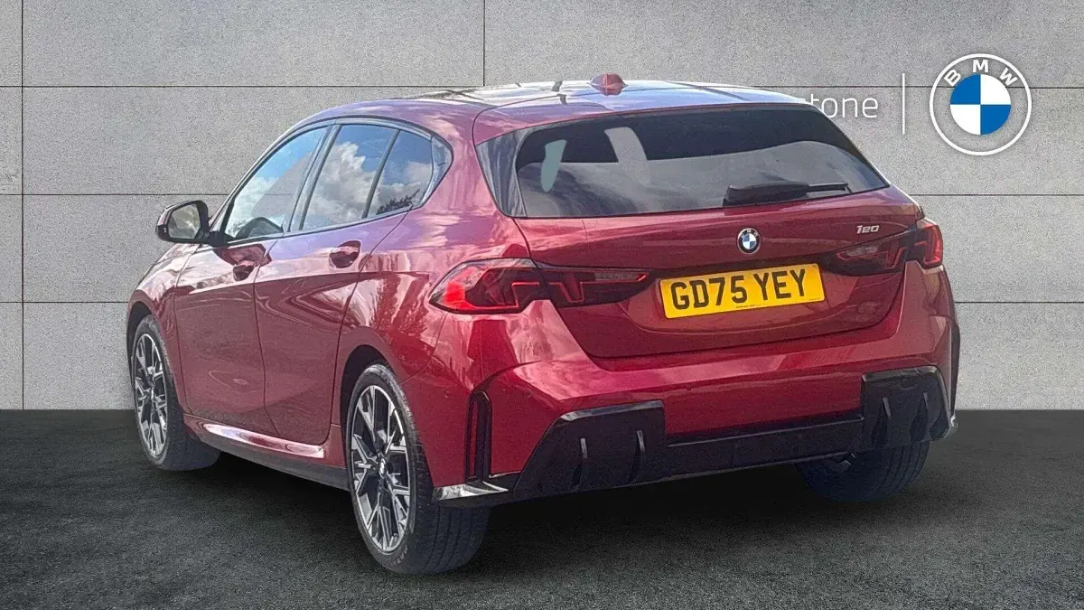 Used BMW 120 M Sport 168 HP (123 kW) 2026 Red Hatchback
