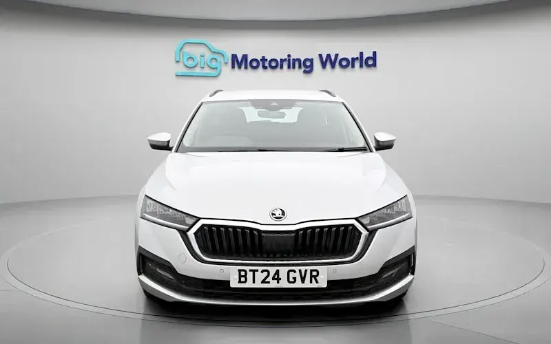 Used Skoda Octavia SE Technology 116 HP (85 kW) 2024 Silver Estate
