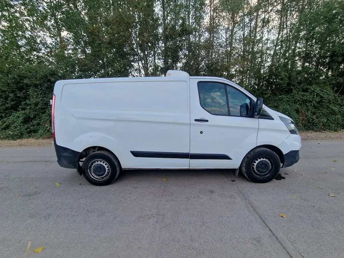 Used Ford Transit Custom 105 HP (77 kW) 2018 White Van
