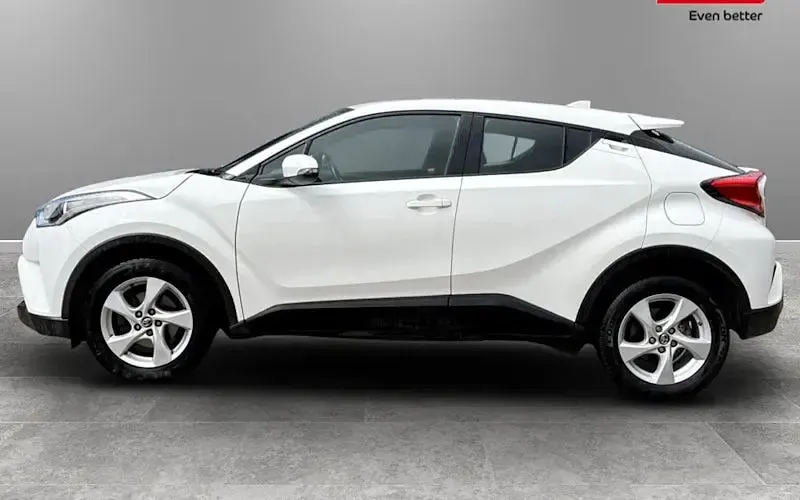 Begagnad Toyota C-HR 116 HK (85 kW) 2019 SUV