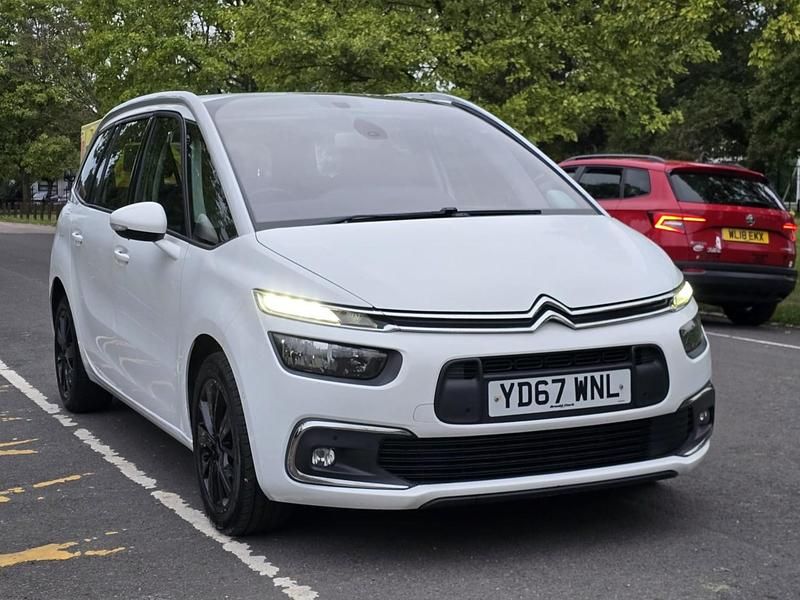 White Used 2017 Citroën Grand C4 Picasso Feel MPV | £5,995 (Fair price) - Image 1/4