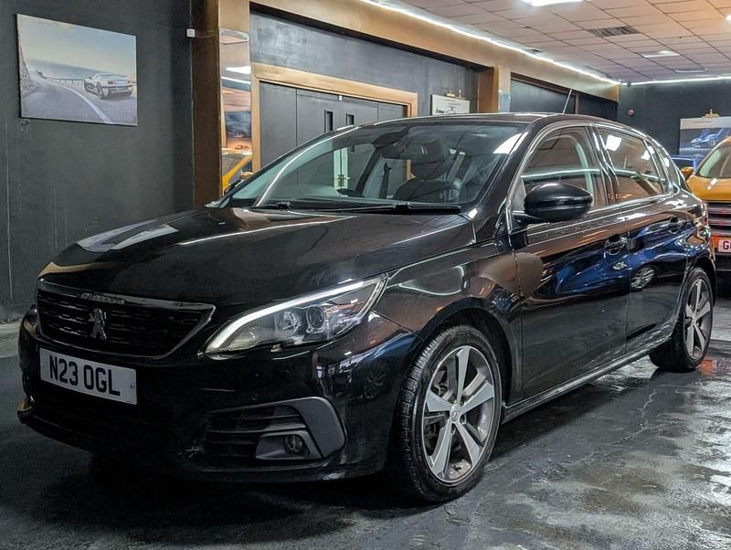 Used Peugeot 308 Allure 130 HP (95 kW) 2017 Black Hatchback