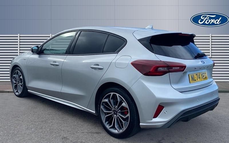 Used Ford Focus ST-Line X 125 HP (91 kW) 2024 Silver Hatchback
