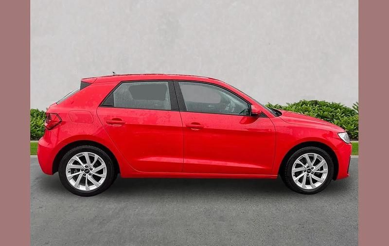 Used Audi A1 Sport 108 HP (79 kW) 2022 Red SUV