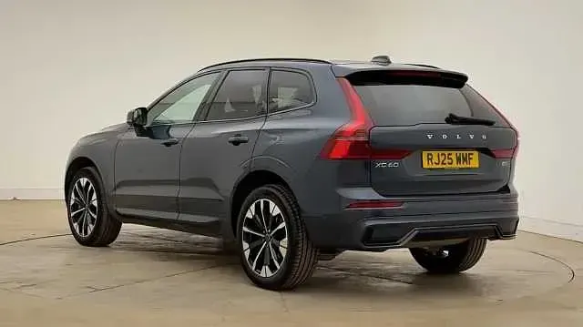 Usado Volvo XC60 Ultra 250 CV (183 kW) 2025 Azul SUV