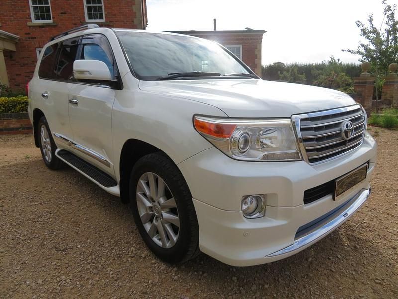 White Used 2014 Toyota Land Cruiser SUV | £37,995 (Fair price) - Image 1/4