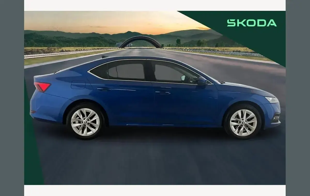 Used Skoda Octavia SE L 150 HP (110 kW) 2022 Race blue Hatchback