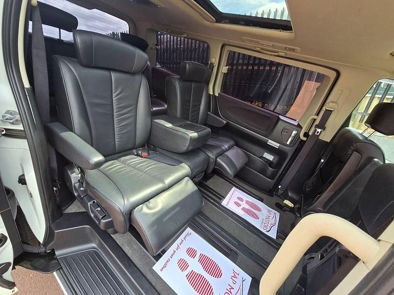 Used Nissan Elgrand 2025 White MPV
