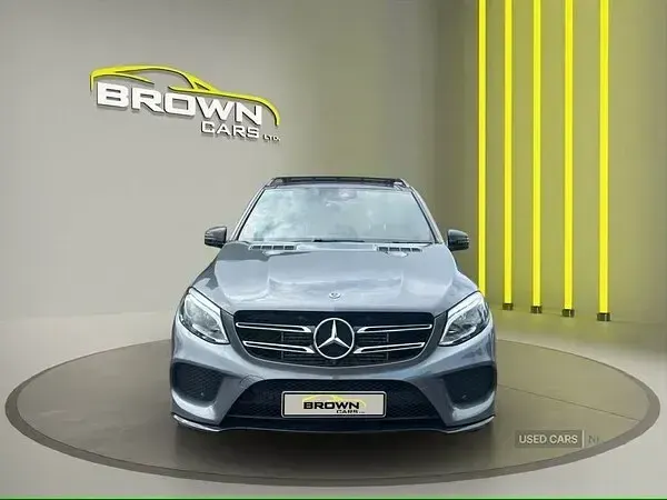 Käytetty Mercedes GLE250 AMG 2018 Harmaa Farmari
