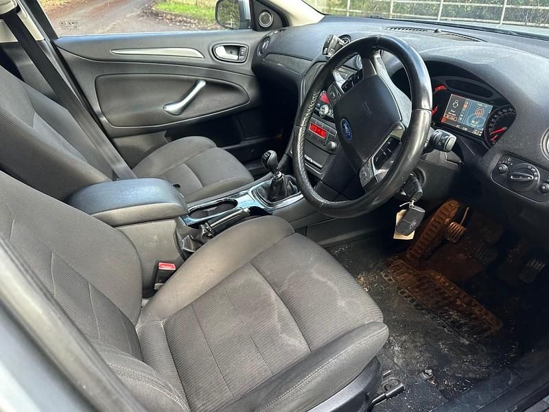 Used Ford Mondeo Titanium 2010 Silver Estate