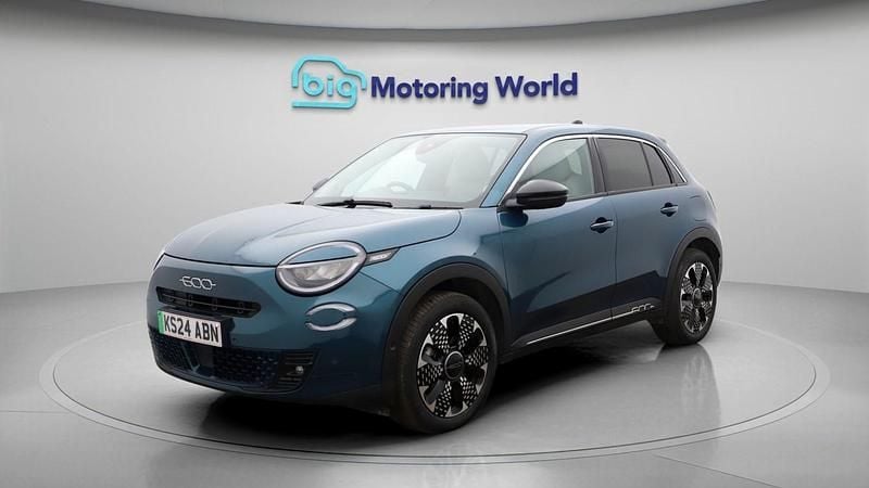 Used Fiat 600E La Prima 114 kW (156 HP) 2024 Green SUV